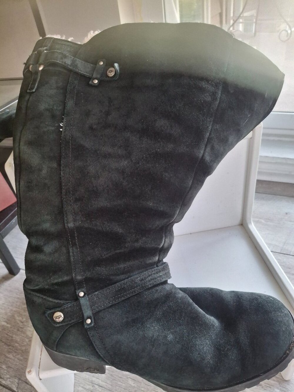Uggs Black Sheepskin Lined With Heel